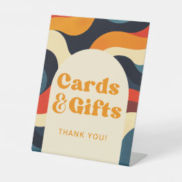 Groovyカラフルレトロ波状ボーホカードとギフト 台座サイン