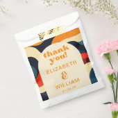 GroovyカラフルレトロWavy Boho's 結婚 Thank You フェイバーバッグ (封をした状態)