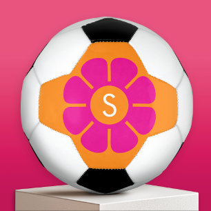 Groovyピンクデイジーとカスタムオレンジモノグラム サッカーボール