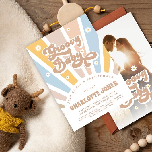 Groovyベビーピンクレトロデイジー写真ベビーシャワー 招待状