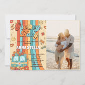 Groovyベビーレトロレインボーベビーシャワーパーティー写真 招待状 (正面)