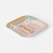 Groovyホワイトデイジー女の子の最初の誕生日パーティー ペーパープレート (傾斜あり)