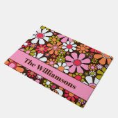 Groovyレトロフローラ60s 70s花パーソナライズされた ドアマット (アングル)