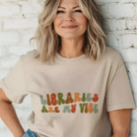 Groovyレトロライブラリは私のVibe、Librarian トライブレンドＴシャツ<br><div class="desc">レトロスタイル「ライブラリは私のVibeである」Tシャツ，図書館司書，アーキビスト，図書館助手。</div>