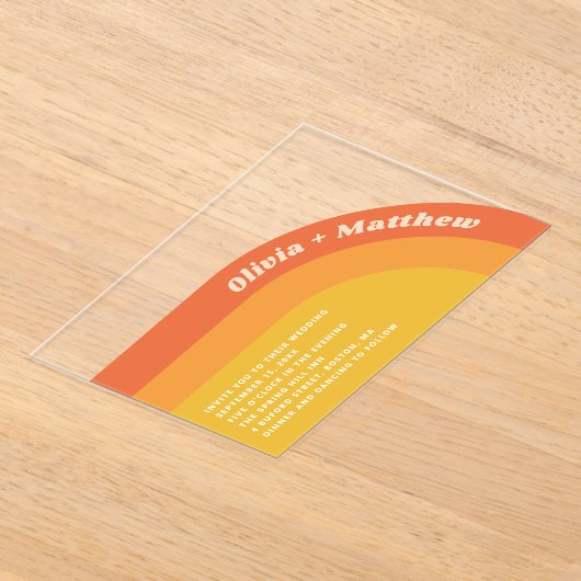 Groovyレトロヴィンテージオレンジ色のレインボー70結婚s アクリル招待状 (レイダウン)