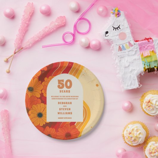 Groovyレトロ50th結婚のアニバーサリーウェルカムサイン ペーパープレート (パーティー)