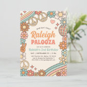 Groovyレトロ70sレインボー誕生日招待状 招待状 (スタンド正面)