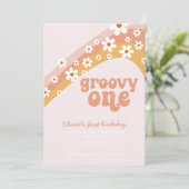 Groovyワンレトロデイジーボホフローラ最初の誕生日 招待状 (スタンド正面)