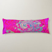 Groovy抽象芸術ティール（緑がかった色）ブルーとレッドスワール ボディピロー (裏面)