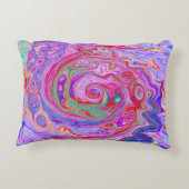 Groovy抽象芸術レトロ赤、紫、ピンクの渦巻き アクセントクッション (裏面)