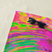 Groovy抽象芸術紫と黄色のレインボースワール ビーチタオル (インサイチュ)