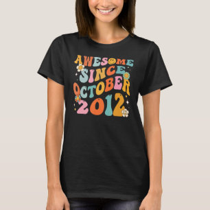 Groovy素晴らしレトロ2012年10歳10歳 Tシャツ