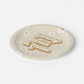 Groovy若いワイルドスリーレトロデイジー3rd誕生日 ペーパープレート (アングル)