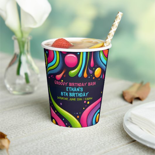 Groovy誕生日Bash 紙コップ (インサイチュ)