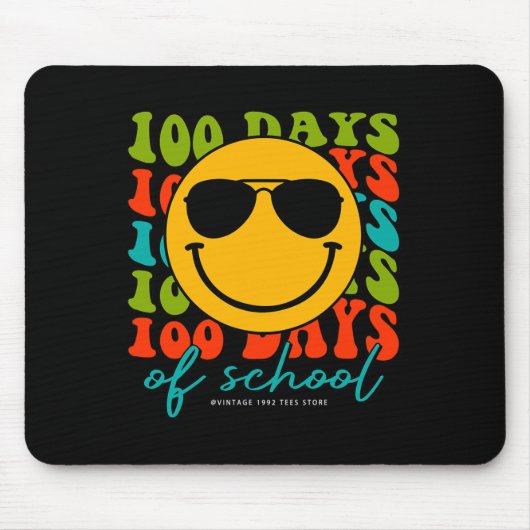Groovy 100日の学校先生Kid 100日Sma マウスパッド (正面)