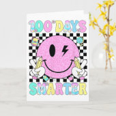 Groovy 100 Days Smarter Retro 100th Day Of School  カード (黄色い花)