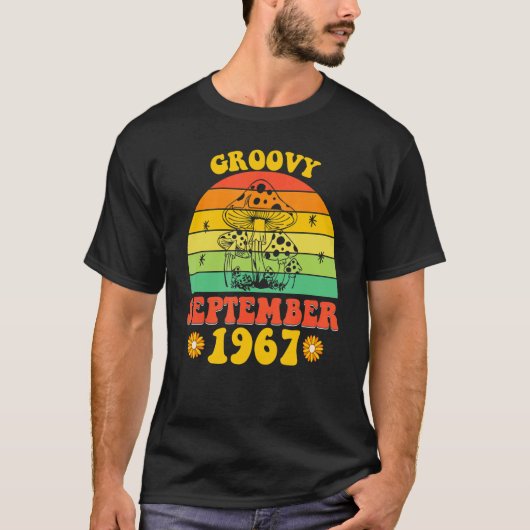Groovy 1967年9月以降55レトロ誕生日部品 tシャツ (正面)