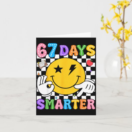 Groovy 67th Day Of School Shirt 67 Days Smarter Te カード (黄色い花)