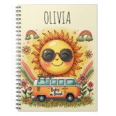 Groovy 70sレトロ笑顔の太陽、平和と愛のバイブ ノートブック (正面)