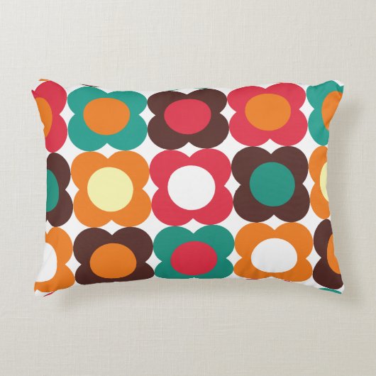 Groovy 70s Retro Flower Pattern | Bold Boho Floral アクセントクッション (正面)