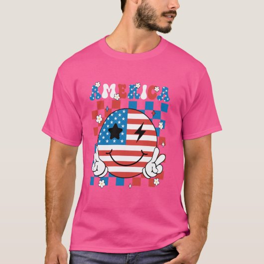 Groovy America USAスマイル顔Patriotic 4th of 7月 Tシャツ (正面)