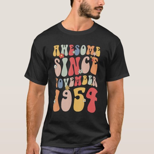 Groovy Awesome Since November 1954 Retro  68th Tシャツ (正面)