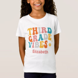 Groovy Back-to-School Tシャツ「Third Grade Vibes」 Tシャツ