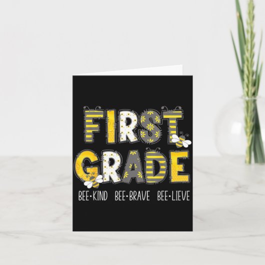 Groovy Bee Kind First Grade Teacher 1st Squad カード (正面)