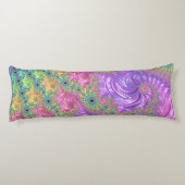 Groovy Boho Jewel Tone Rainbow Fractal ボディピロー (裏面)