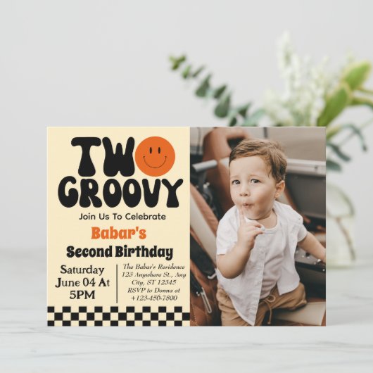 Groovy Boy 2nd誕生日の写真 招待状 (スタンド正面)