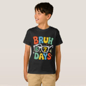 Groovy Bruh 67 Days Of School Sungles 67th Day Of Tシャツ (正面フル)