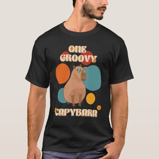Groovy Capybara In Glasses 70th Style Capy Pet Rod Tシャツ (正面)