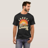 Groovy Daddy Retro Rainbow Colorful Flowers Father Tシャツ (正面フル)