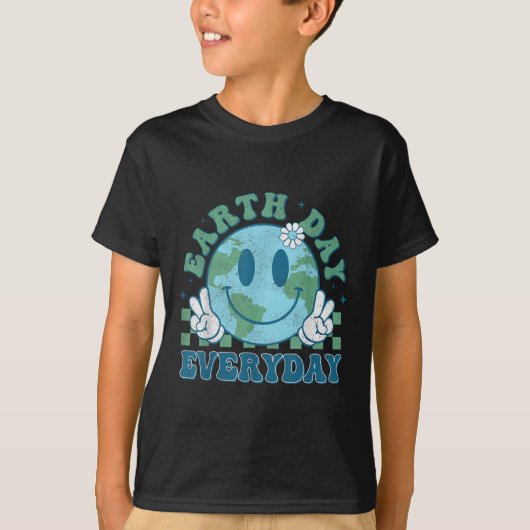 Groovy Earth Day 2025毎日のスマイル顔救 The Tシャツ (正面)