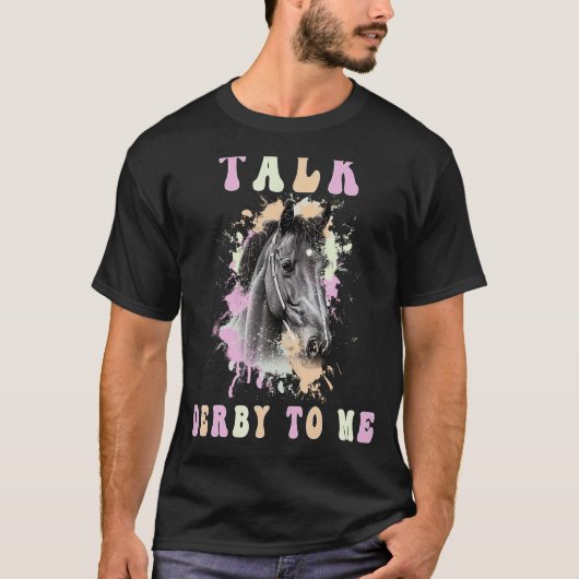 Groovy Equestrian Derby Day BarreとDerbyを話す Tシャツ (正面)