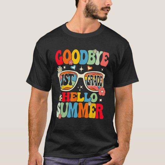 Groovy Goodbye 1st Grade Graduation Hello Summer K Tシャツ (正面)