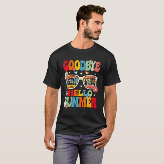 Groovy Goodbye 6th Grade Graduation Hello Summer K Tシャツ (正面フル)