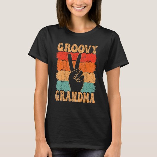 Groovy Grandma 70s Aesthetic Nostalgia 1970's Retr Tシャツ (正面)