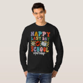 Groovy Happy Last Day Of School Para Life Teacher  Tシャツ (正面フル)
