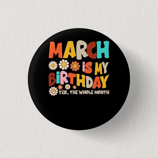 Groovy Marchは私の誕生日Yesは全体の月B 缶バッジ (正面)