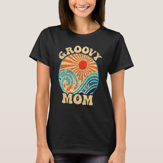Groovy Mom 70s美学ノスタルジア1970のレトロモ Tシャツ (正面)