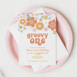 Groovy Oneレトロフローラ最初の誕生日招待状 招待状<br><div class="desc">レトロインスパイアGroovy 70のスタイルの花とbohoのフォントと色と最初の誕生日の招待。</div>