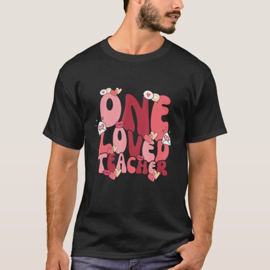 Groovy One Loved Teacher 100 Days Of School Valent Tシャツ (正面)