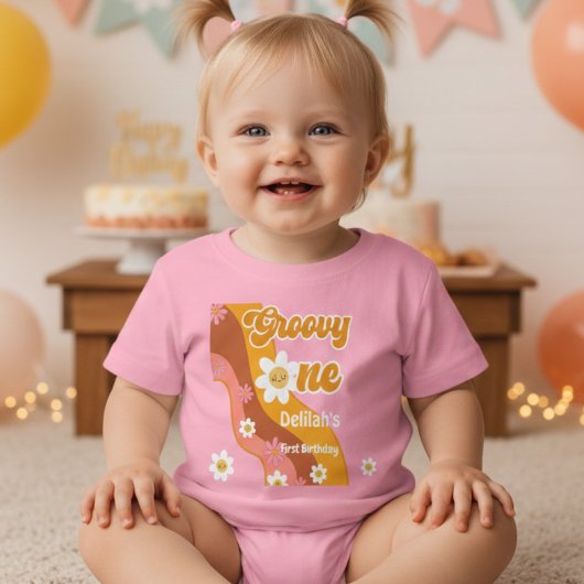 Groovy one retroヴィンテージ最初の誕生日 ベビーTシャツ