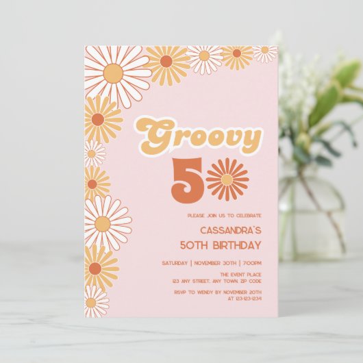 Groovy Retro Daisy Boho Orange Pink Birthday 招待状 (スタンド正面)