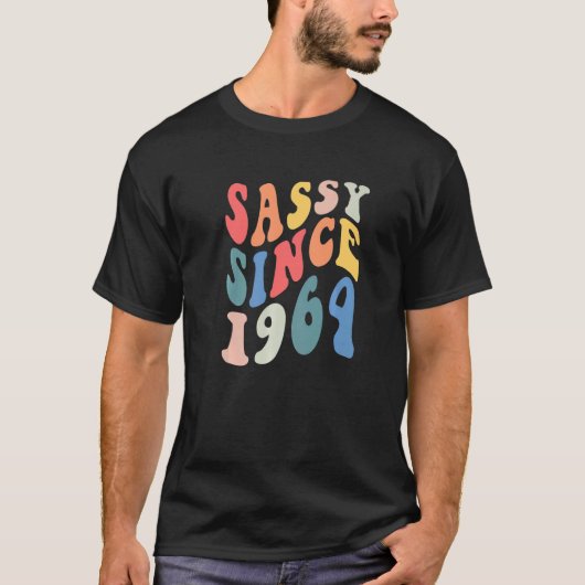 Groovy Sassy 1964 1964女性誕生日パーティー以来 Tシャツ (正面)