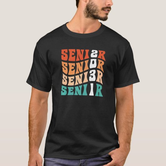 Groovy Senior 2031 Graduation My Last First Day Se Tシャツ (正面)