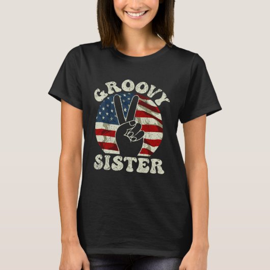 Groovy Sister 70s Aesthetic USA Flag Retro Sister Tシャツ (正面)