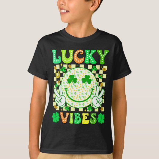 Groovy St Patricks Day Lucky Vibes Shamrock Women  Tシャツ (正面)