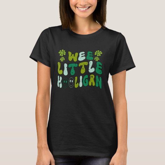 Groovy WEE LITTLE HOOLIGAN Kids St Patrick s Day B Tシャツ (正面)